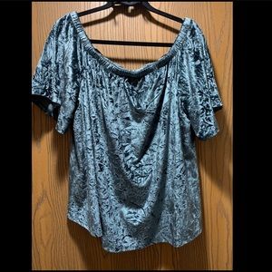 Knox Rose Off-Shoulder Top